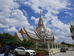 รับเหมาทำทัวร์ไหว้พระ 9 วัด โทร 0935739457
