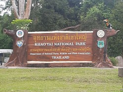เหมาแท็กซี่ทำทัวร์ 7 ที่นั่งทำทัวร์รถตู้ทำทัวร์พร้อมคนขับโทร 0935739457
