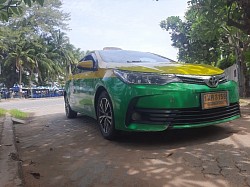 เหมาแท็กซี่แท็กซี่เหมาจองแท็กซี่ไปสนามบินจองแท็กซี่ล่วงหน้าโทร 0935739457